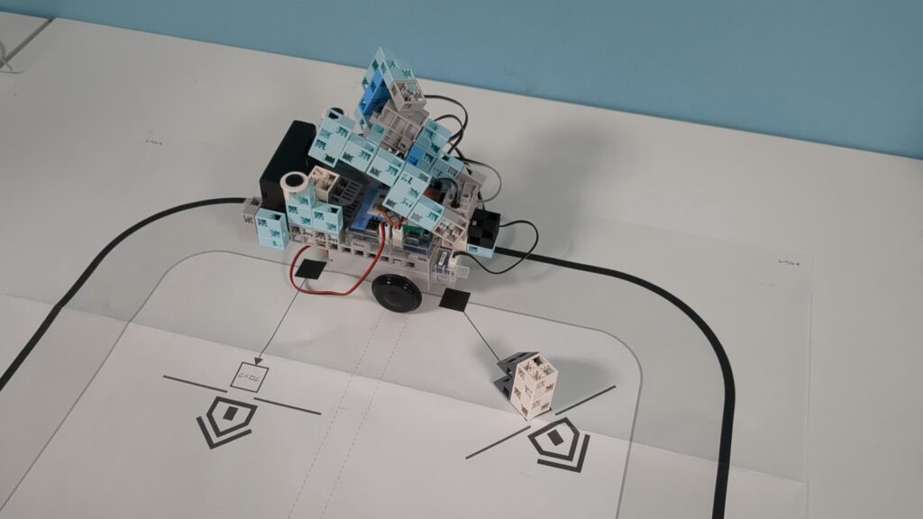 ゴミ収集ロボットのサムネ用